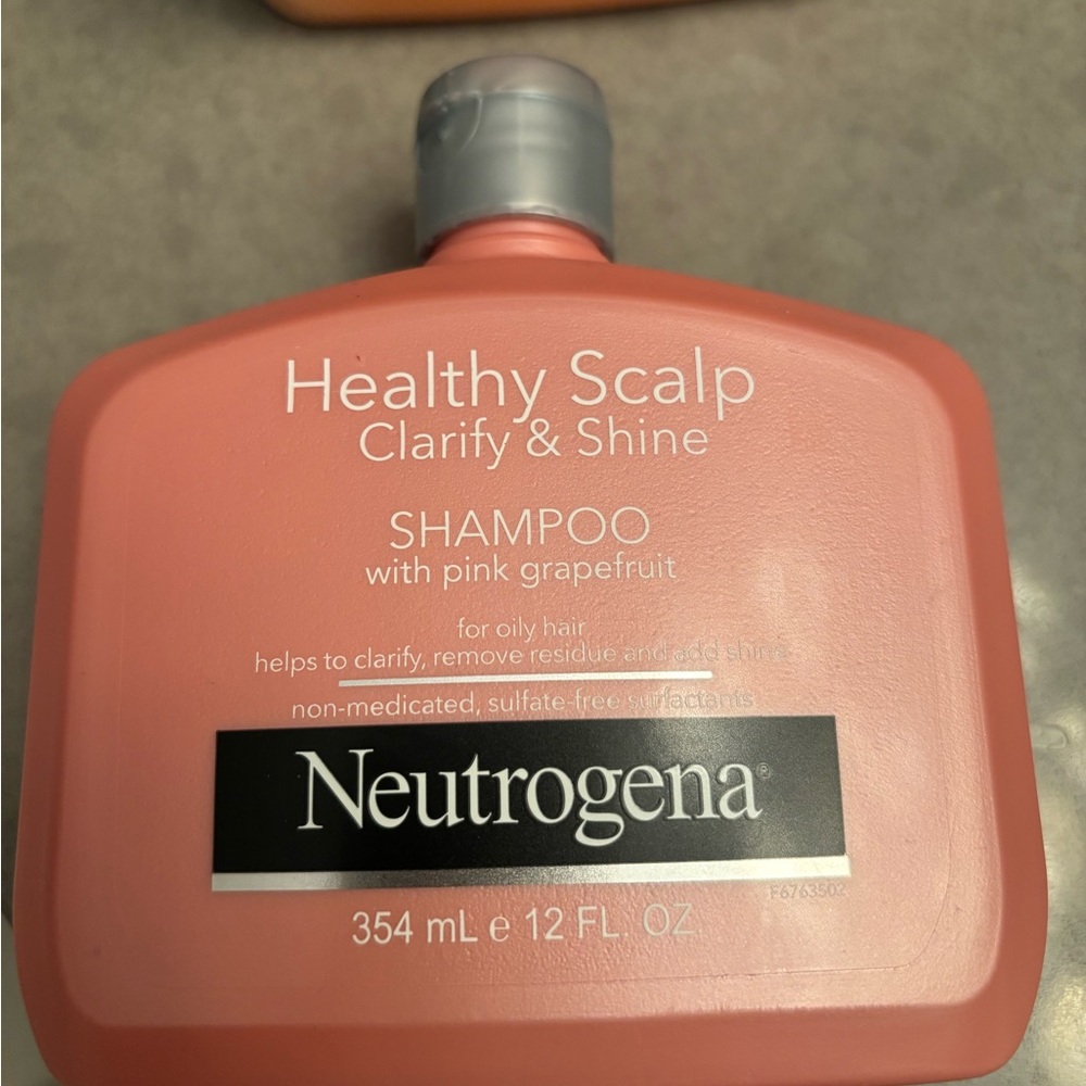 Neutrogena Pink and Orange Healthy Scalp Shampoo and Conditioner Set - Picture 2 of 5